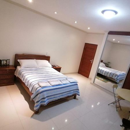 Bed and Breakfast El Prado Santa Cruz de La Sierra Exterior foto